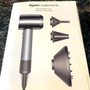 Dyson supersonic blow dryer mostly new in box with all attachments